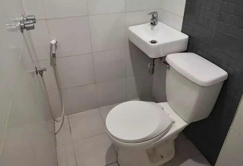 Hotelli Ggalyx Inn