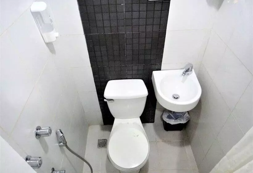 Hotelli Ggalyx Inn