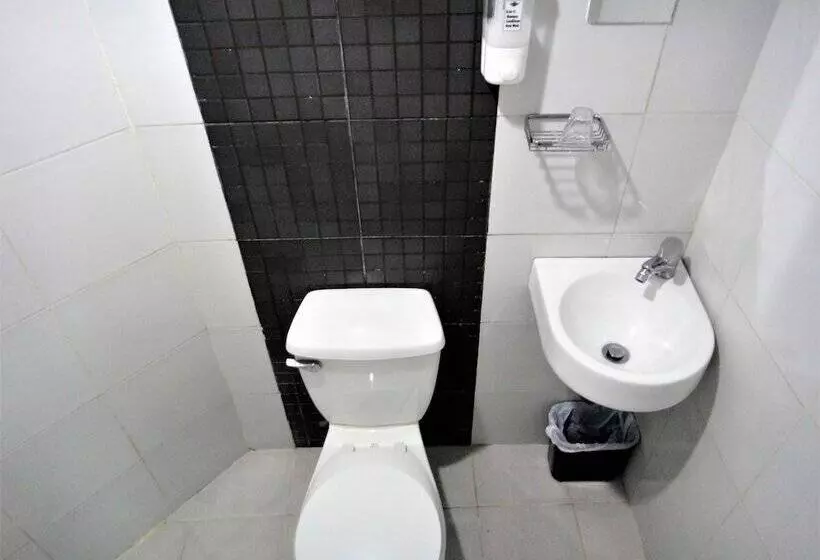 Hotelli Ggalyx Inn