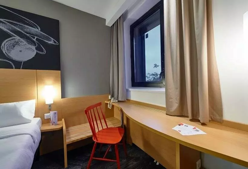 호텔 Ibis Krasnoyarsk Center