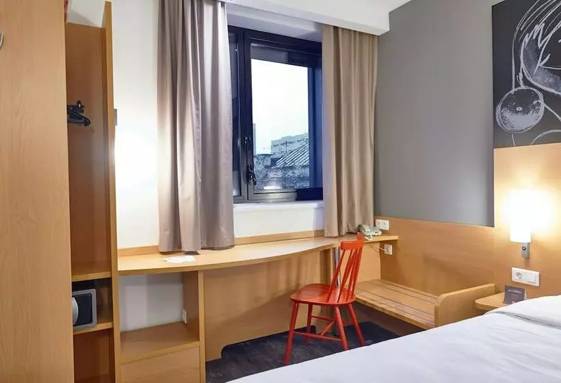 호텔 Ibis Krasnoyarsk Center