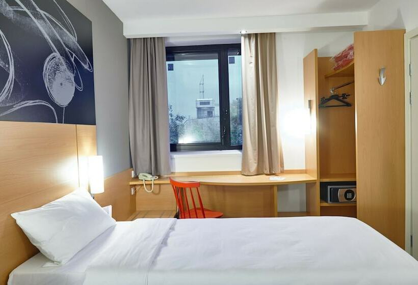 هتل Ibis Krasnoyarsk Center