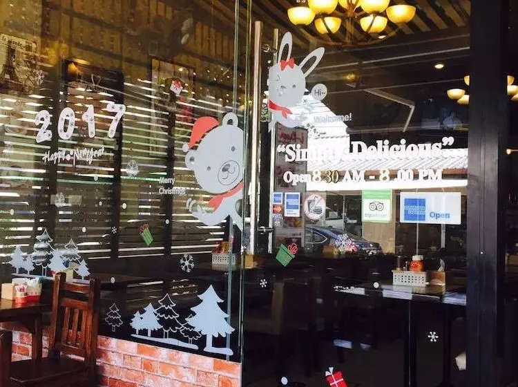 酒店 Ikroon Café &