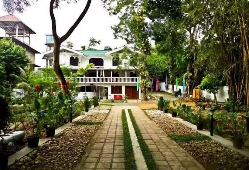 Отель Latheena Resort