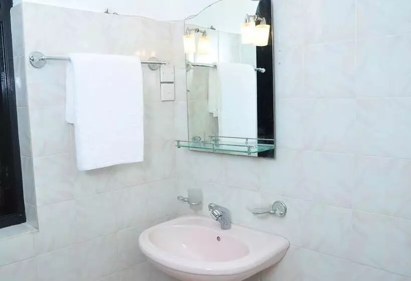 Отель Latheena Resort