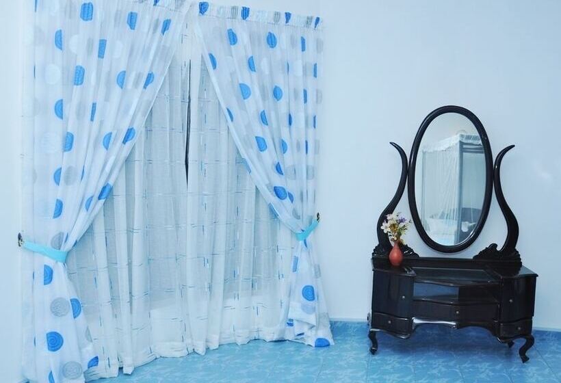 호텔 Latheena Resort