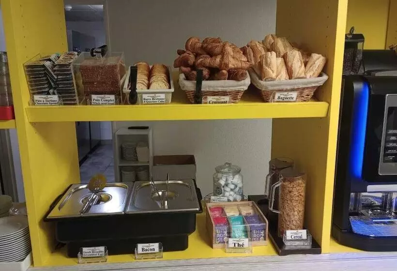 Отель Premiere Classe Valence Nord Saintmarcellesvalence