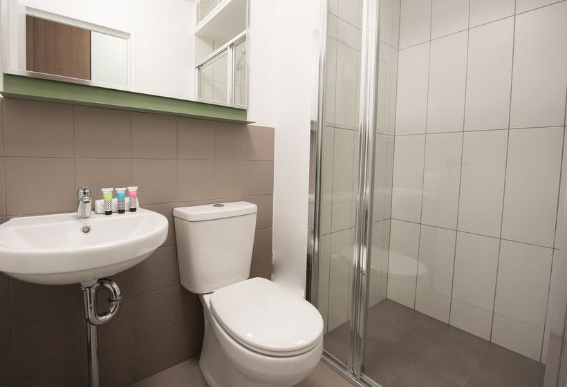 בית מלון כפרי Racecourse Space Pop Up