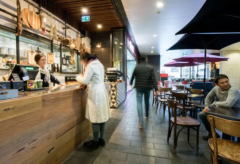 酒店 Racecourse Space Pop Up