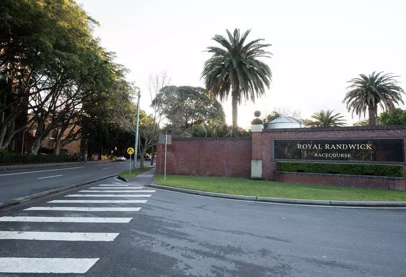 酒店 Racecourse Space Pop Up