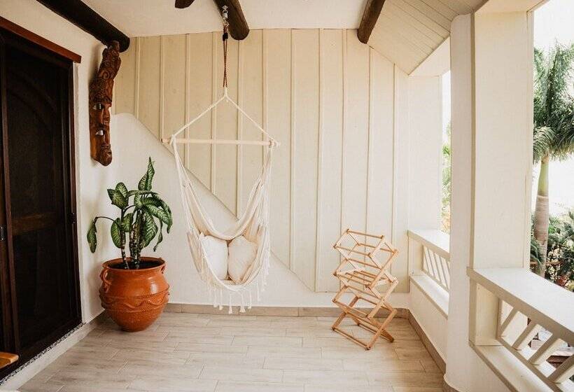 هتل Tranquilseas Eco Lodge & Dive Center