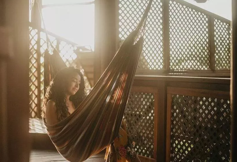 هتل Tranquilseas Eco Lodge & Dive Center