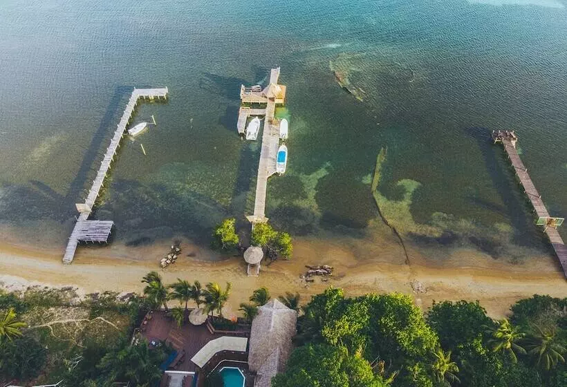 هتل Tranquilseas Eco Lodge & Dive Center