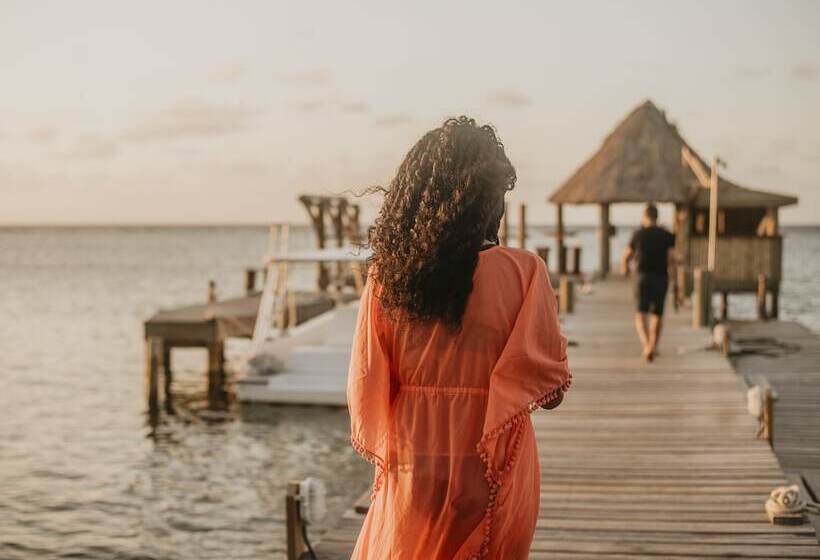 هتل Tranquilseas Eco Lodge & Dive Center