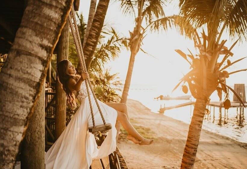 هتل Tranquilseas Eco Lodge & Dive Center