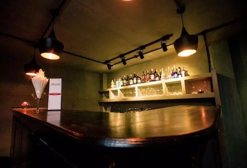 Отель Vacation Boutique