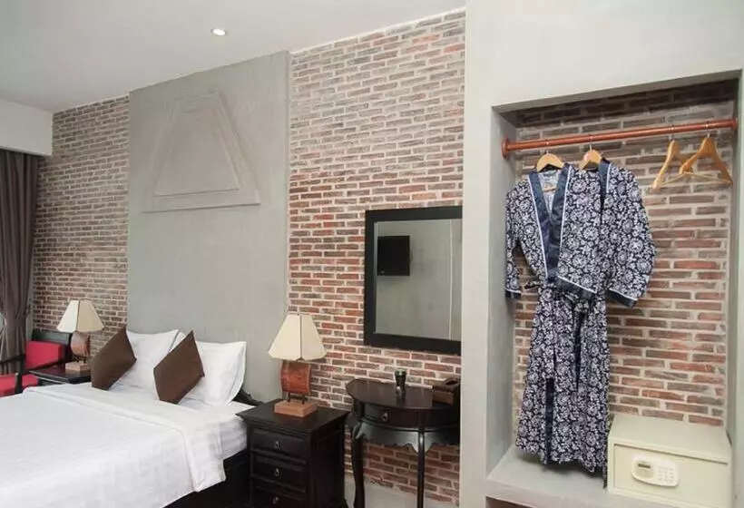 Отель Vacation Boutique