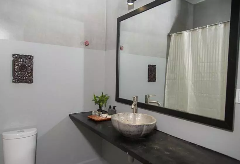 Отель Vacation Boutique