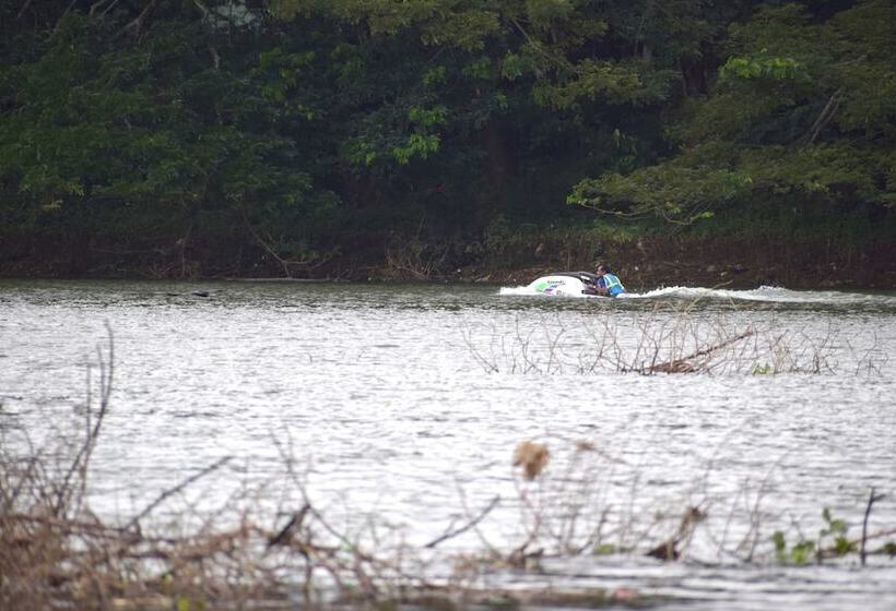 פנסיון Kande Homestay