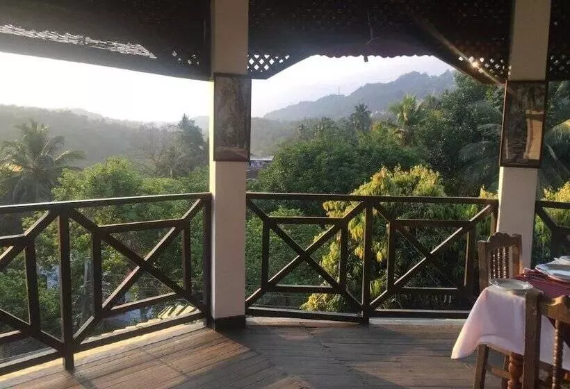 پانسیون Kande Homestay