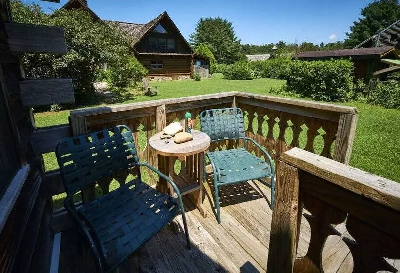 Aamiaismajoitus (B&B) Creekwalk Inn And Cabins