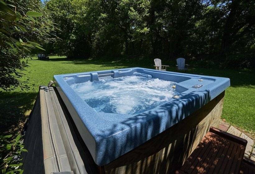 צימר Creekwalk Inn And Cabins