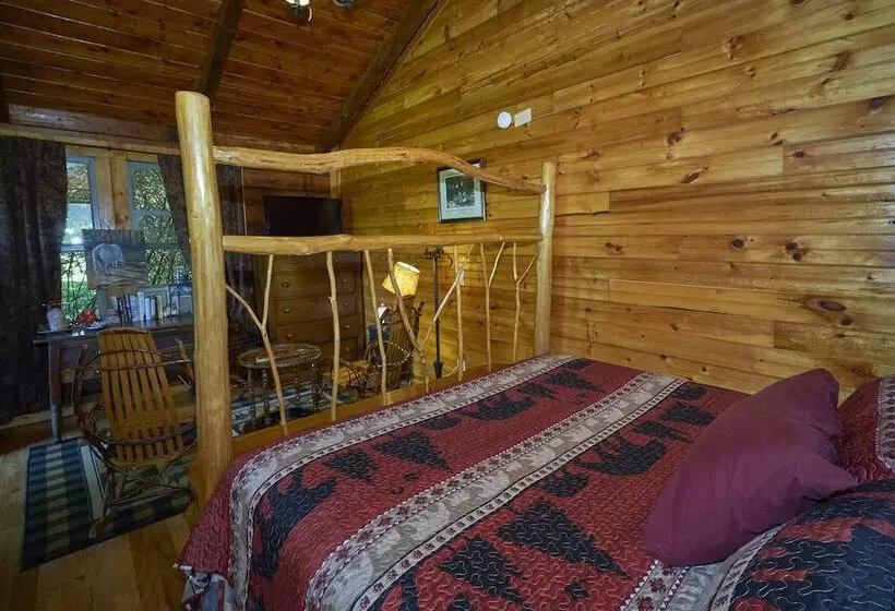 Aamiaismajoitus (B&B) Creekwalk Inn And Cabins