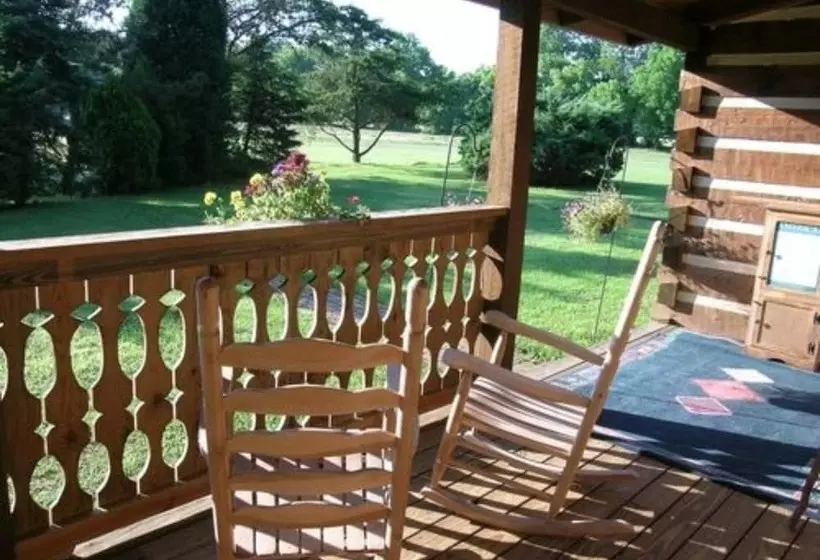 Aamiaismajoitus (B&B) Creekwalk Inn And Cabins