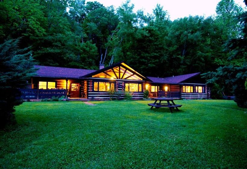 צימר Creekwalk Inn And Cabins