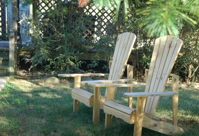 צימר Creekwalk Inn And Cabins