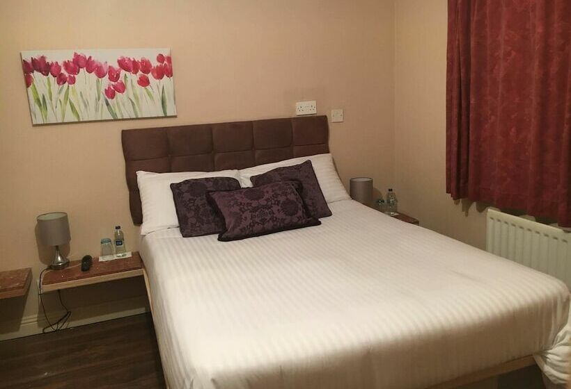 Connemara National Park Hostel