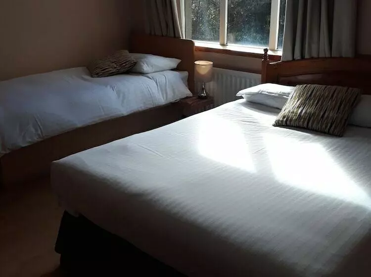 Connemara National Park Hostel