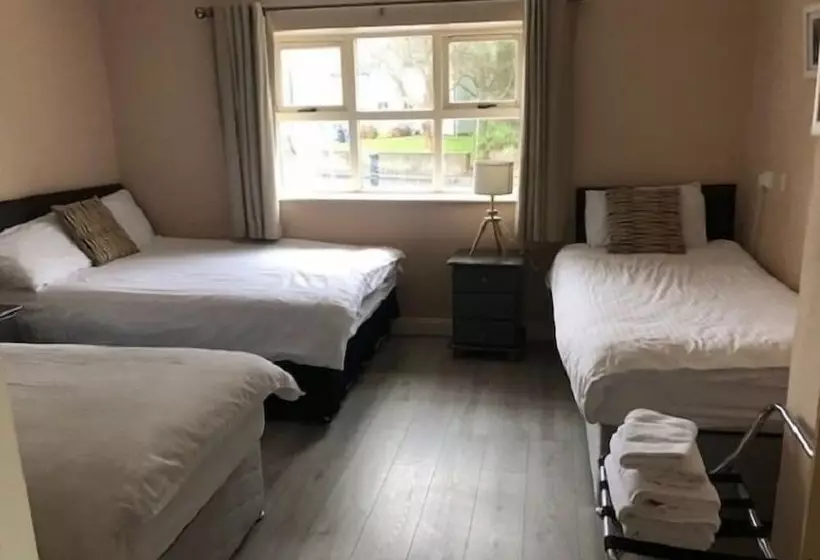 Connemara National Park Hostel