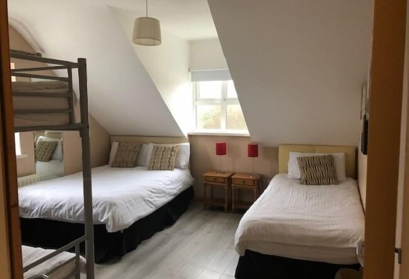 Connemara National Park Hostel