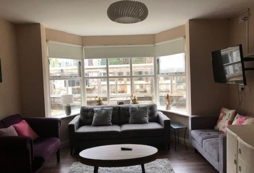 Connemara National Park Hostel