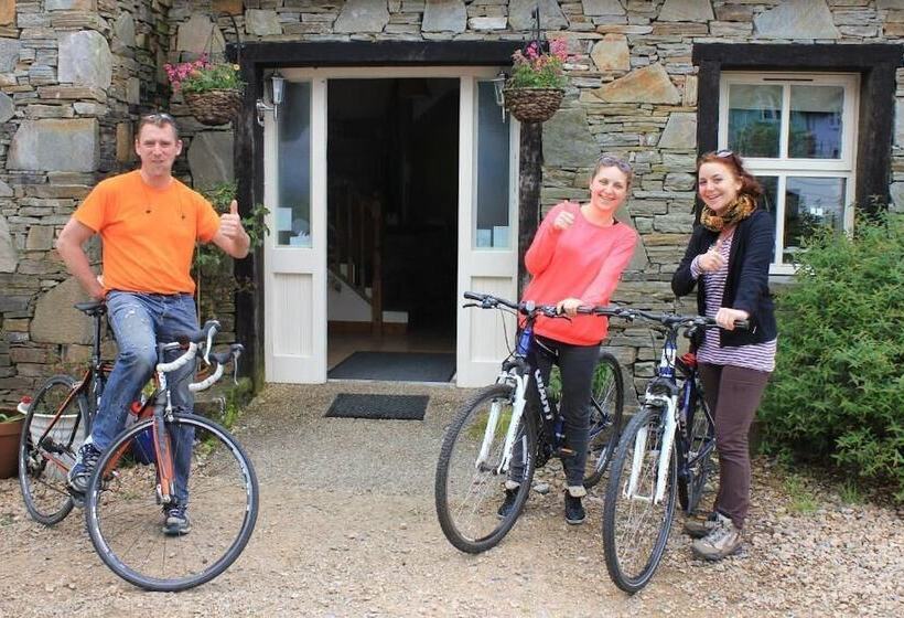 Connemara National Park Hostel