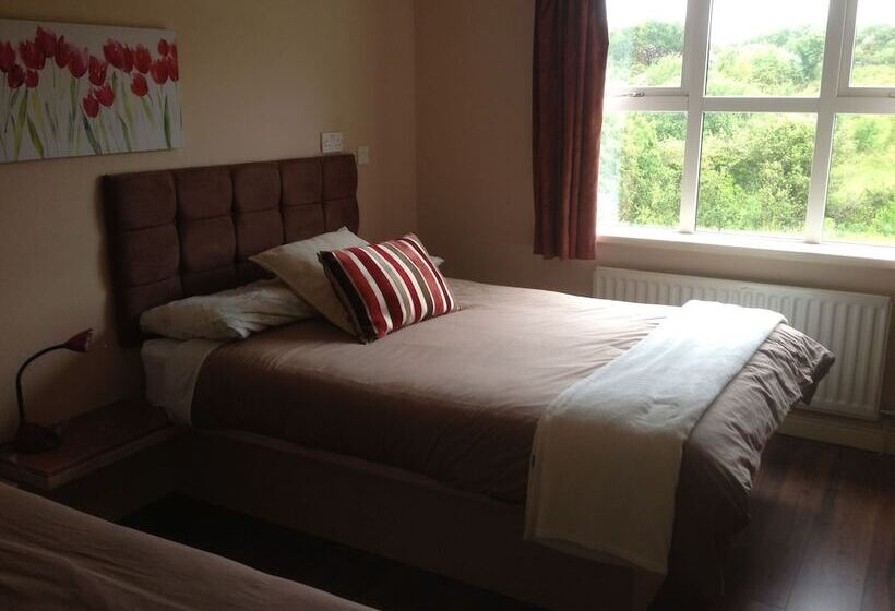 Connemara National Park Hostel