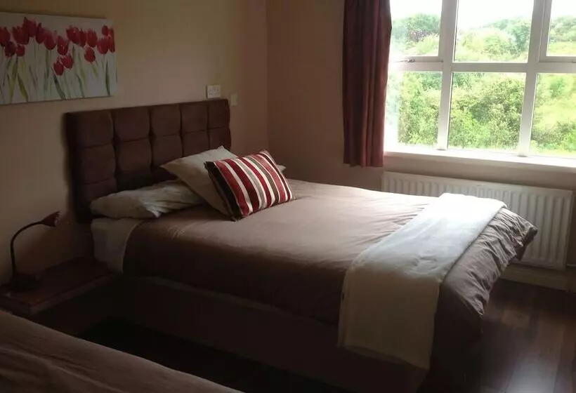 Connemara National Park Hostel
