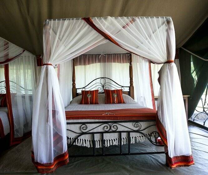 هتل Mara Big Five Lodge