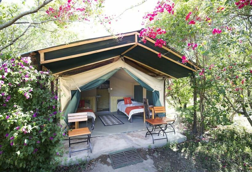 هتل Mara Big Five Lodge