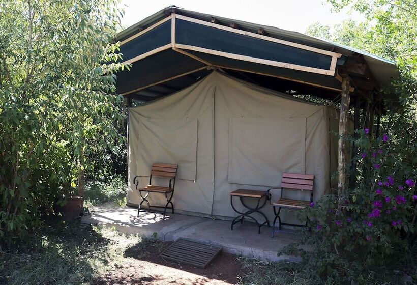 هتل Mara Big Five Lodge