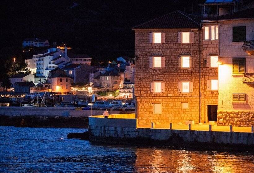 Отель Apartments And Rooms By The Sea Komiza, Vis 2431