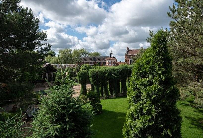 فندق Old House Resort & Spa