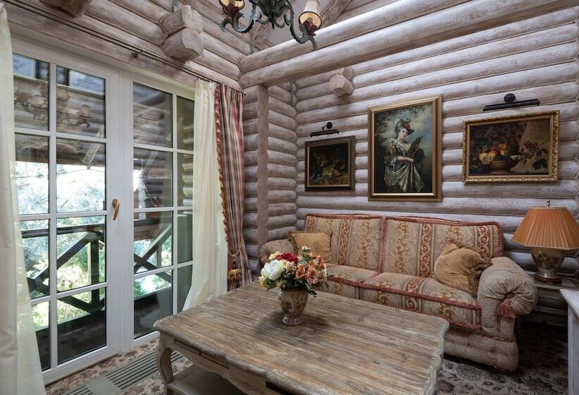 فندق Old House Resort & Spa