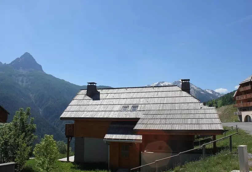 Hotelli Praroustan By Actisource