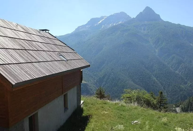 Hotelli Praroustan By Actisource