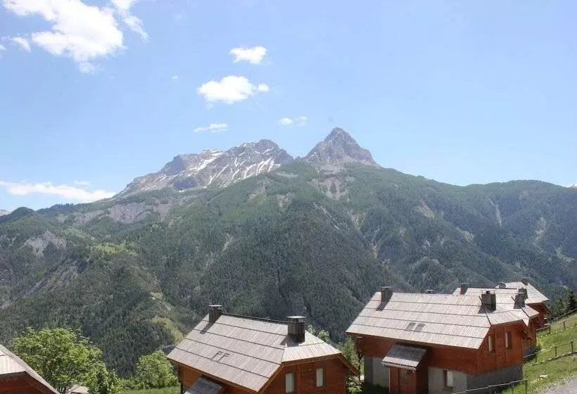 Hotelli Praroustan By Actisource