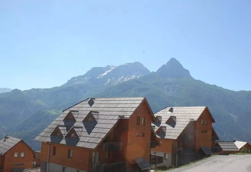 Hotelli Praroustan By Actisource