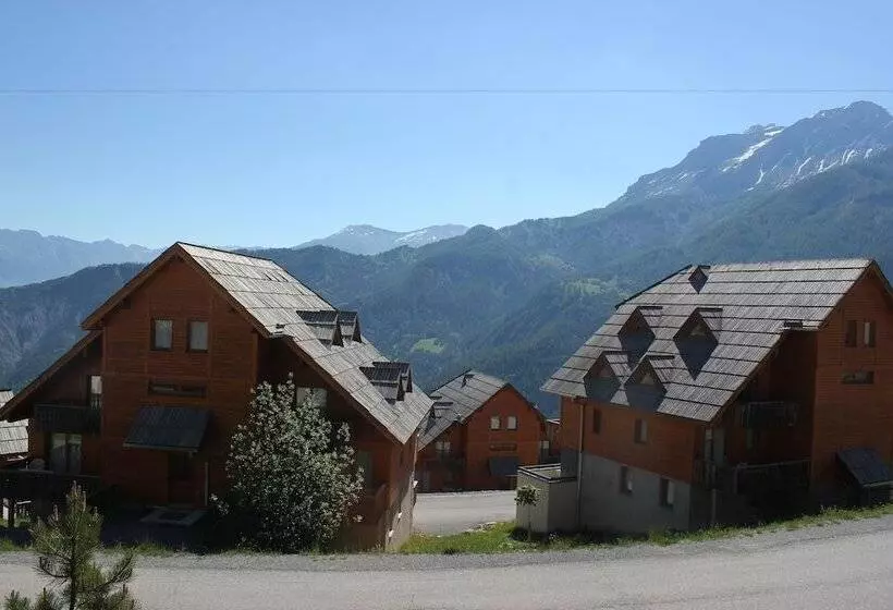 Hotelli Praroustan By Actisource