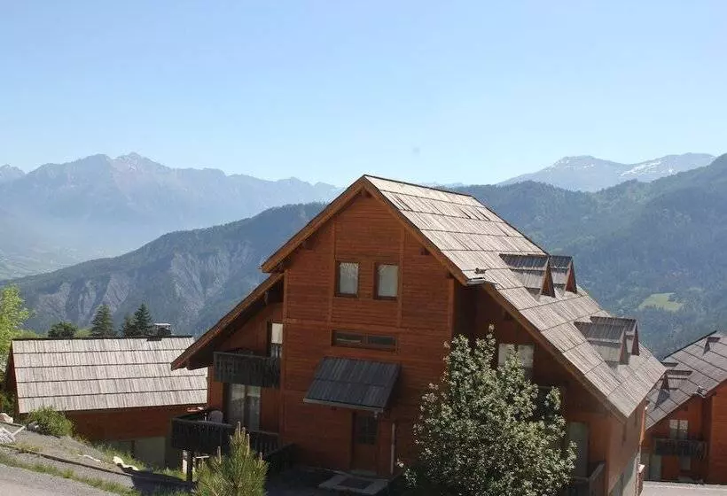 Hotelli Praroustan By Actisource